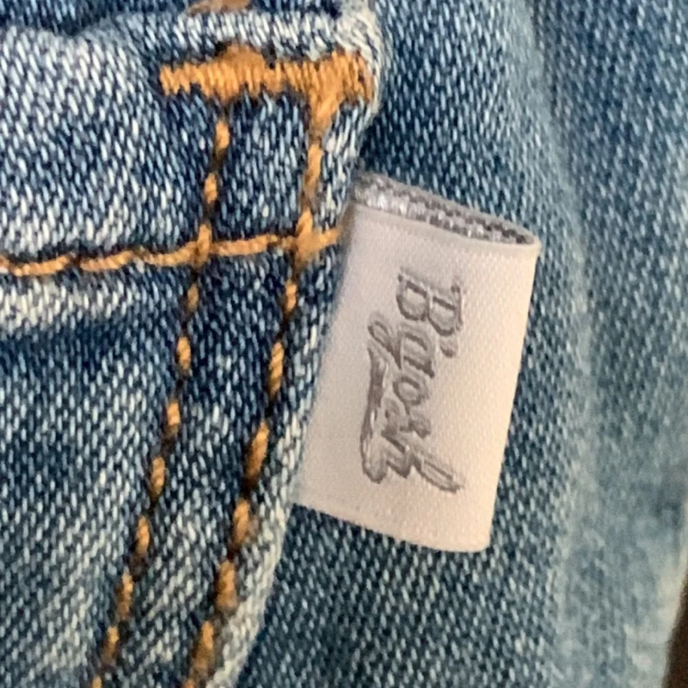 OshKosk B’Gosh Embroidered Detachable Suspender Jeans